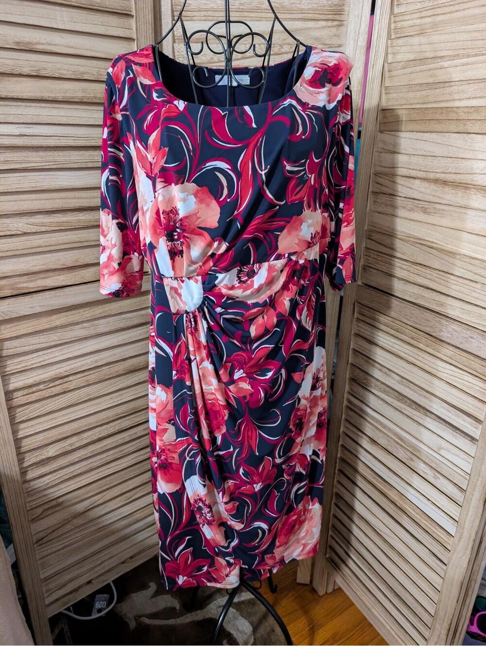 BLACK RED FLORAL CAREER PLEATED DRESS SIZE 14 Work Business
